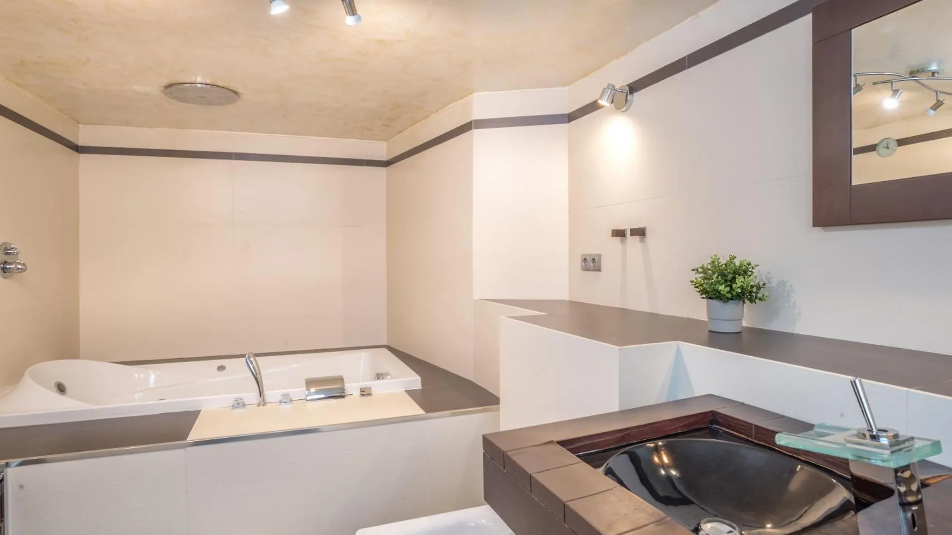Villa Jazz Marbella Close To La Fontanilla Beach